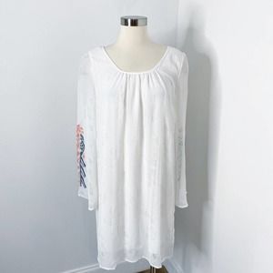 Umgee White Embroidered Long Sleeve Dress -15